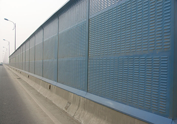 高速隔音聲屏障的作用與金屬聲屏障的優(yōu)勢(shì)